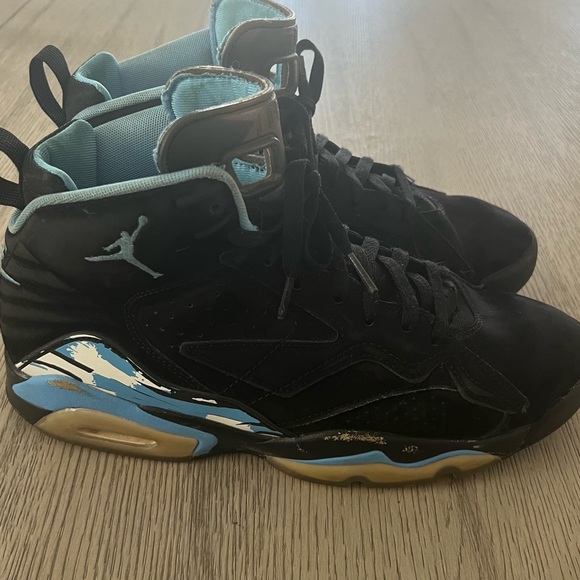 NIKE AIR Men's Black High-Top Sneakers with Teal Lining